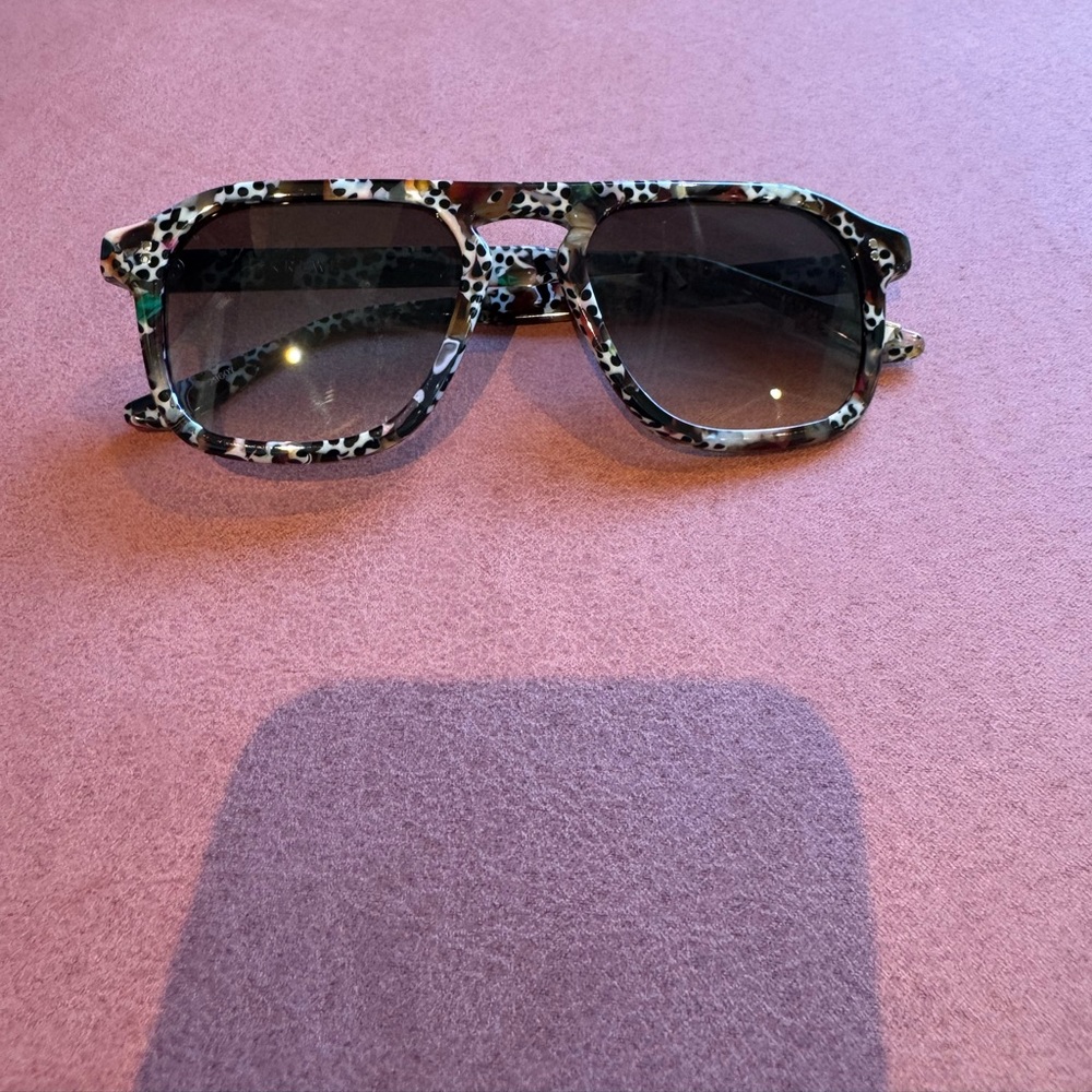 Krewe Zander Poppy Noir